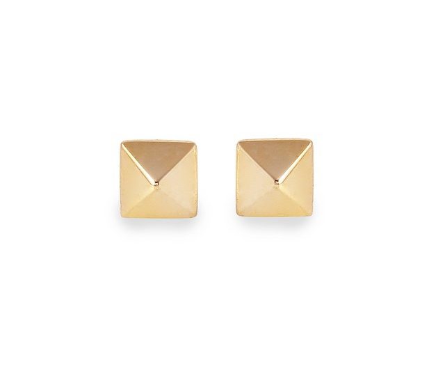 Mini pyramids heading to @theshoplaguna for the holidays #14kgoldplate #earrings #studs #holidays #gifts #theshop #alexisjewelry