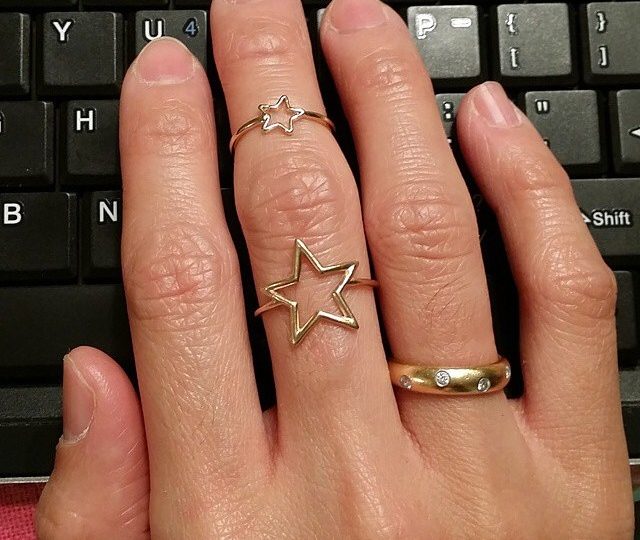 Love how @msgro paired her new star ring ️#rings #stars #14kgold #alexisjewelry