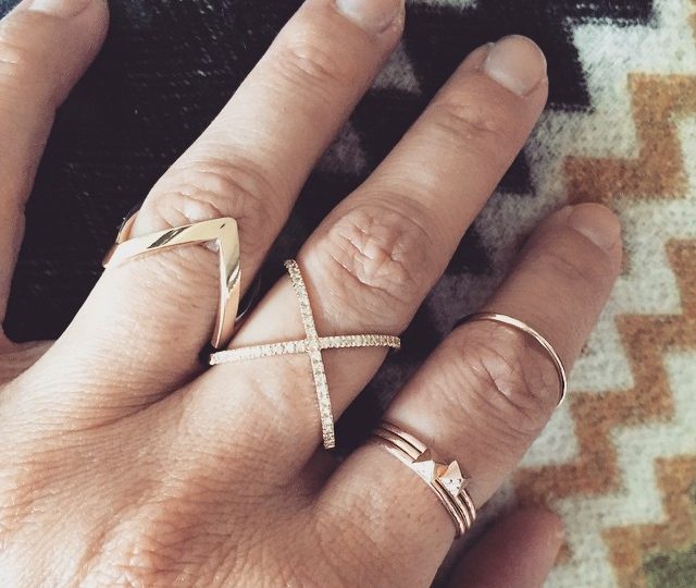 Zig zags and criss crosses #yellowgold #diamonds #rings #moreplease #alexisjewelry